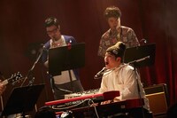 「LIQUIDROOM 11th ANNIVERSARY × HighApps Vol.26」アンコールの様子。（撮影：村井香）