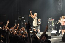 「KEMURI 20th Anniversary Tour『F』」北海道・Zepp Sapporo公演の様子。（写真提供：エイベックス・ミュージック・クリエイティヴ）