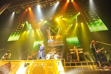 「TETSUYA LIVE 2015 "THANK YOU"」の様子。（撮影：今元秀明）