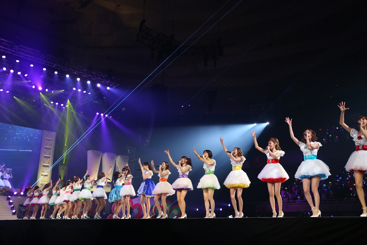 アイドリング!!!最後のコンサートとなった10月5日の東京・日本武道館公演「アイドリング!!! 15th LIVE ング!!!ング!!!祭りだ!!! ～良きところで武道館グ!!!」の様子。（提供：ポニーキャニオン）