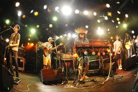 YOUR SONG IS GOOD（Photo by Yuji Honda ）