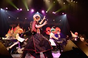 「UNDER THE LIVE 2015 -UNDERBAR LAND-」東京・TOKYO DOME CITY HALL公演の様子。（提供：EXIT TUNES）