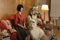 「Girl! Girl! Girl!」ミュージックビデオ撮影中のワンシーン。