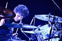 ピエール中野（Dr）（撮影：河本悠貴）