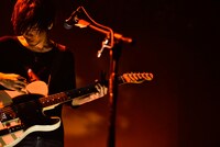 TK（Vo, G）（撮影：河本悠貴）