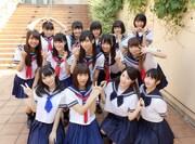 10月4日に神奈川・トレッサ横浜で行われたシングル「ビーマイ☆ゾンビ」キャンペーンの様子。（写真提供：MAGES.）