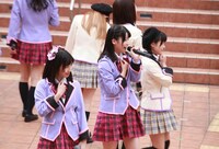 10月4日に神奈川・トレッサ横浜で行われたシングル「ビーマイ☆ゾンビ」キャンペーンの様子。（写真提供：MAGES.）