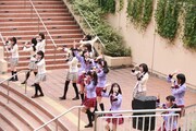 10月4日に神奈川・トレッサ横浜で行われたシングル「ビーマイ☆ゾンビ」キャンペーンの様子。（写真提供：MAGES.）