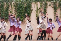 10月4日に神奈川・トレッサ横浜で行われたシングル「ビーマイ☆ゾンビ」キャンペーンの様子。（写真提供：MAGES.）