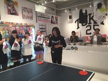 卓球の試合に臨むピコ。（写真提供：キューンミュージック）