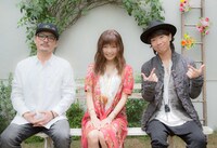 左よりKATSUYUKI a.k.a. DJ CONTROLER、宇野実彩子（AAA）、ハジ→。