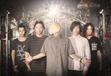 ANGRY FROG REBIRTH。左端が横珍(Dr)。