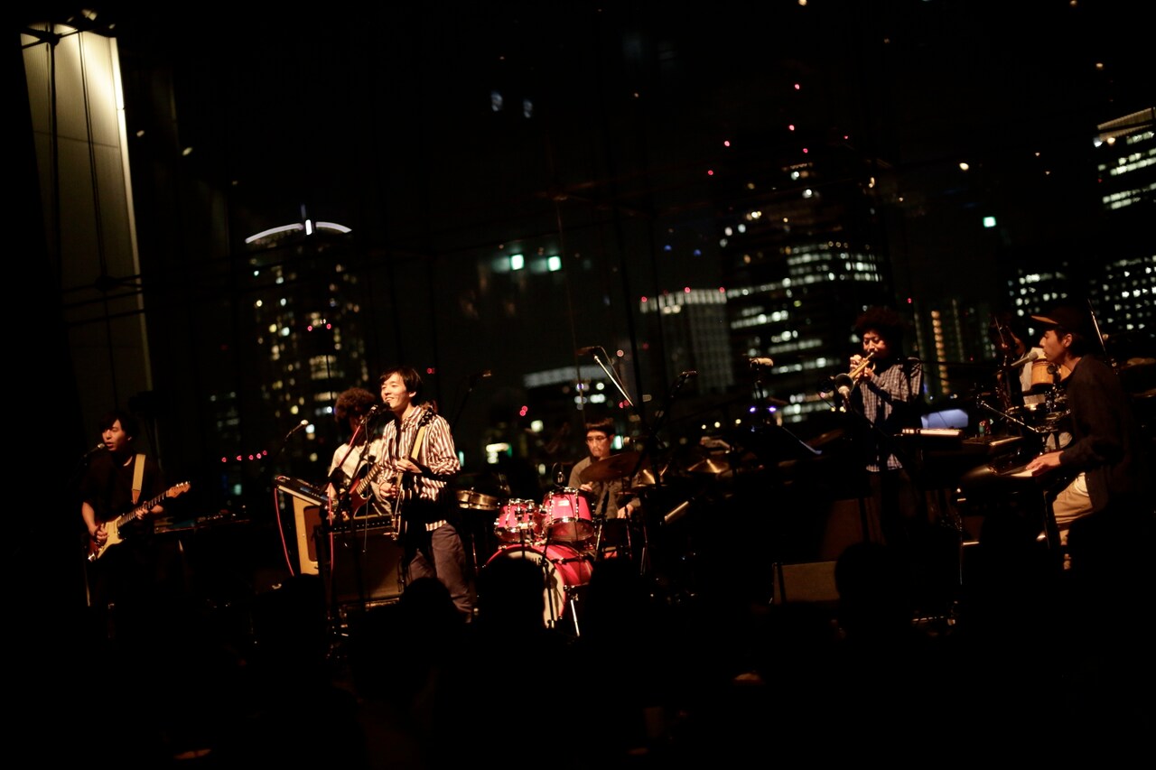 「cero ～Night Drifter Live～ special guest 黒田卓也」東京・Billboard Live TOKYO公演 2ndセットの様子。（撮影：三浦知也）