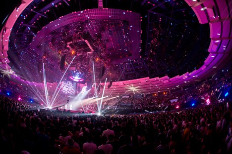 Perfume Anniversary 10days 2015 PPPPPPPPPP「LIVE 3：5：6：9」10月7日 広島グリーンアリーナ公演の様子。（撮影：上山陽介）