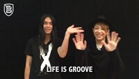 「Bowline2015」コメント動画に出演するLIFE IS GROOVE。