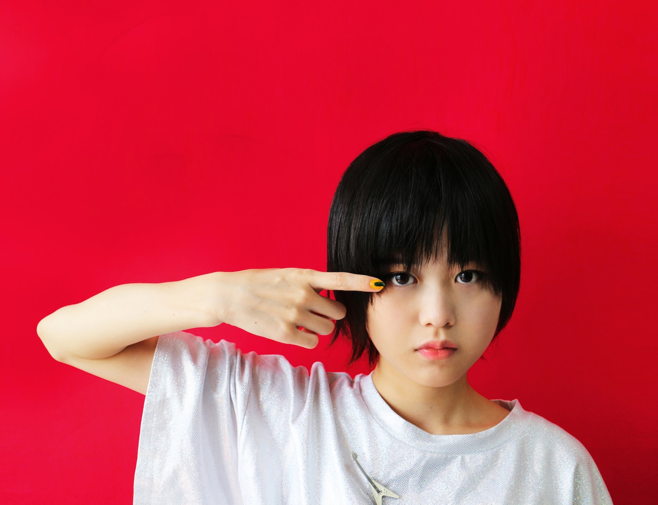 Rei、ギターかき鳴らし歌う新MV公開