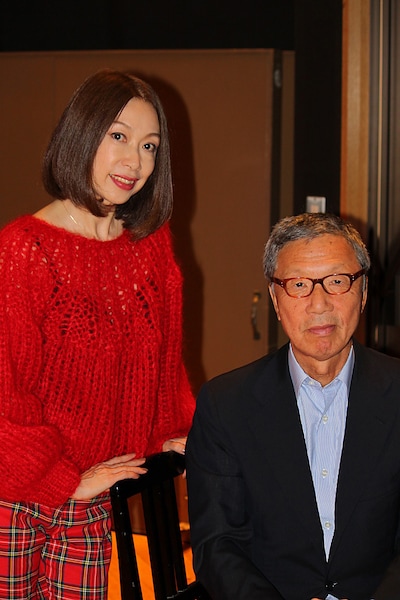 左から野宮真貴、村井邦彦。（写真提供：ユニバーサルミュージック）