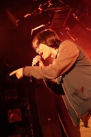 YO-KING（Vo, G）（Photo by eri shibata）