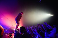 村松拓（Vo, G）（Photo by RUI HASHIMOTO[Sound Shooter]）