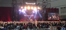 「LOUD PARK 15」出演時のGALNERYUS。（写真提供：VAP）