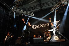 「LOUD PARK 15」出演時のGALNERYUS。（写真提供：VAP）