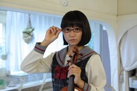 フジテレビ系「次ナルTV」の番組MCを務める星名美怜（私立恵比寿中学）。 (c)フジテレビ