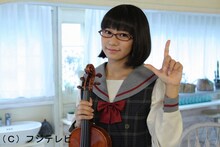 フジテレビ系「次ナルTV」の番組MCを務める星名美怜（私立恵比寿中学）。 (c)フジテレビ