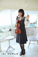 フジテレビ系「次ナルTV」の番組MCを務める星名美怜（私立恵比寿中学）。 (c)フジテレビ