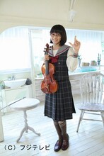 フジテレビ系「次ナルTV」の番組MCを務める星名美怜（私立恵比寿中学）。 (c)フジテレビ