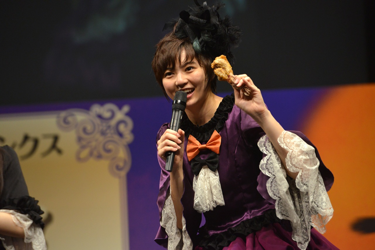 安本彩花