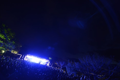 「BLAZE UP NAGASAKI 2015」でのSHANKのライブの様子。（撮影：半田安政[showcase]）