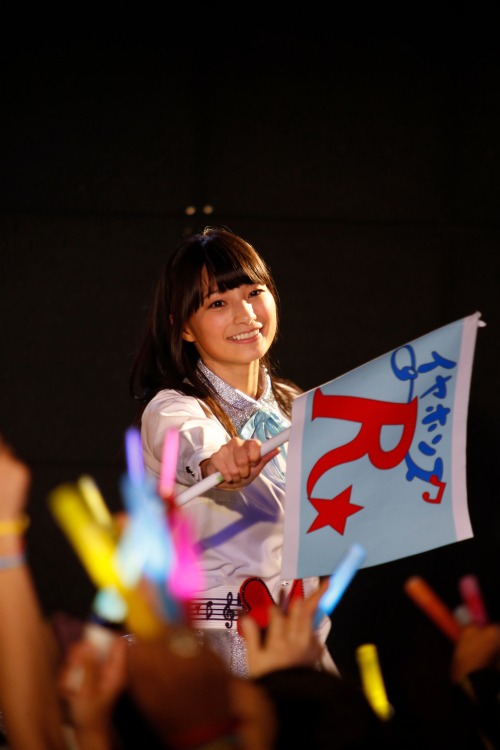 高野麻里佳