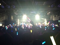 東京・原宿アストロホールで行われた「イヤホンズ 単独1stライブ」の様子。