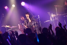 10月11日に行われた「獨協スーパーアリーナスペシャルLIVE 42」に出演した際の家入レオ。（写真提供：ビクターエンタテインメント）