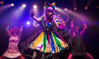 「KYARY PAMYU PAMYU LIVE 2015 in LONDON」の様子。（写真提供：ワーナーミュージック・ジャパン）