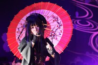 鈴華ゆう子（Vo）（写真提供：エイベックス・ミュージック・クリエイティヴ）