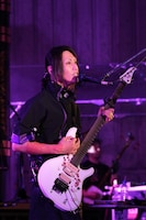 町屋（G）（写真提供：エイベックス・ミュージック・クリエイティヴ）