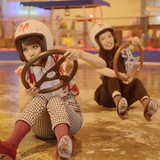 これぞ“コマ撮り”姉妹!チャランポ、歌詞とは無関係な新MV