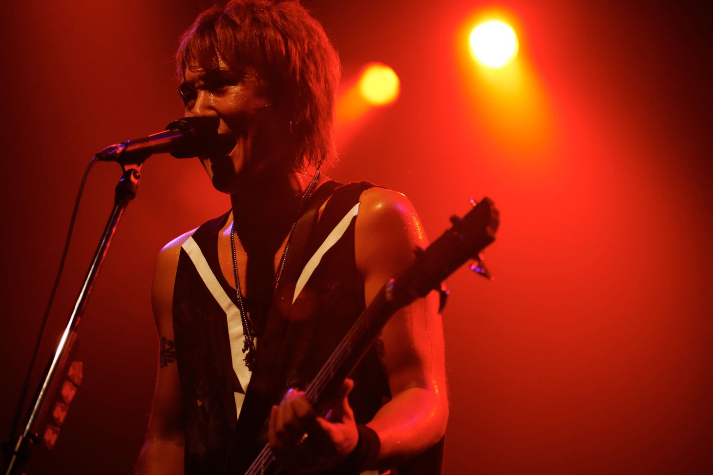 J（Photo by Hiroe Yamauchi）