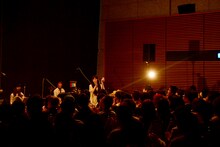 神田莉緒香のライブの様子。（写真提供：ストロボライツ）