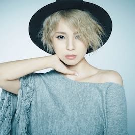 Noa、初のカバーアルバムでX JAPANの「Tears」熱唱