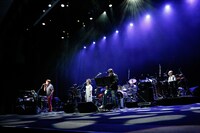 SING LIKE TALKING「SING LIKE TALKING Premium Live 27/30 ～シング・ライク・ストリングス～」東京・昭和女子大学人見記念講堂公演の様子。（撮影：多月宏文）