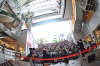 ココロオークション「MINAMI WHEEL 2015」出演時の様子。（photo by maco-j）