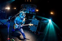 Jean-Ken Johnny（G, Vo）