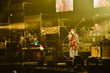 「ゲスチック乙女 ～アリーナ編～」神奈川・横浜アリーナ公演の様子。（撮影：橋本塁 / SOUND SHOOTER）