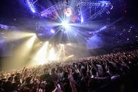 「The Vanishing Bride Tour 2015 ～帰ってきた花嫁、二次会は新木場で～」の様子。（Photo by Azusa Takada）