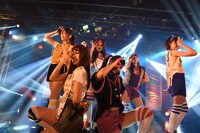 「PiiiiiiiN“愛ある青春ROCK NIGHT!”JAPAN TOUR 2015」ファイナル公演の様子。