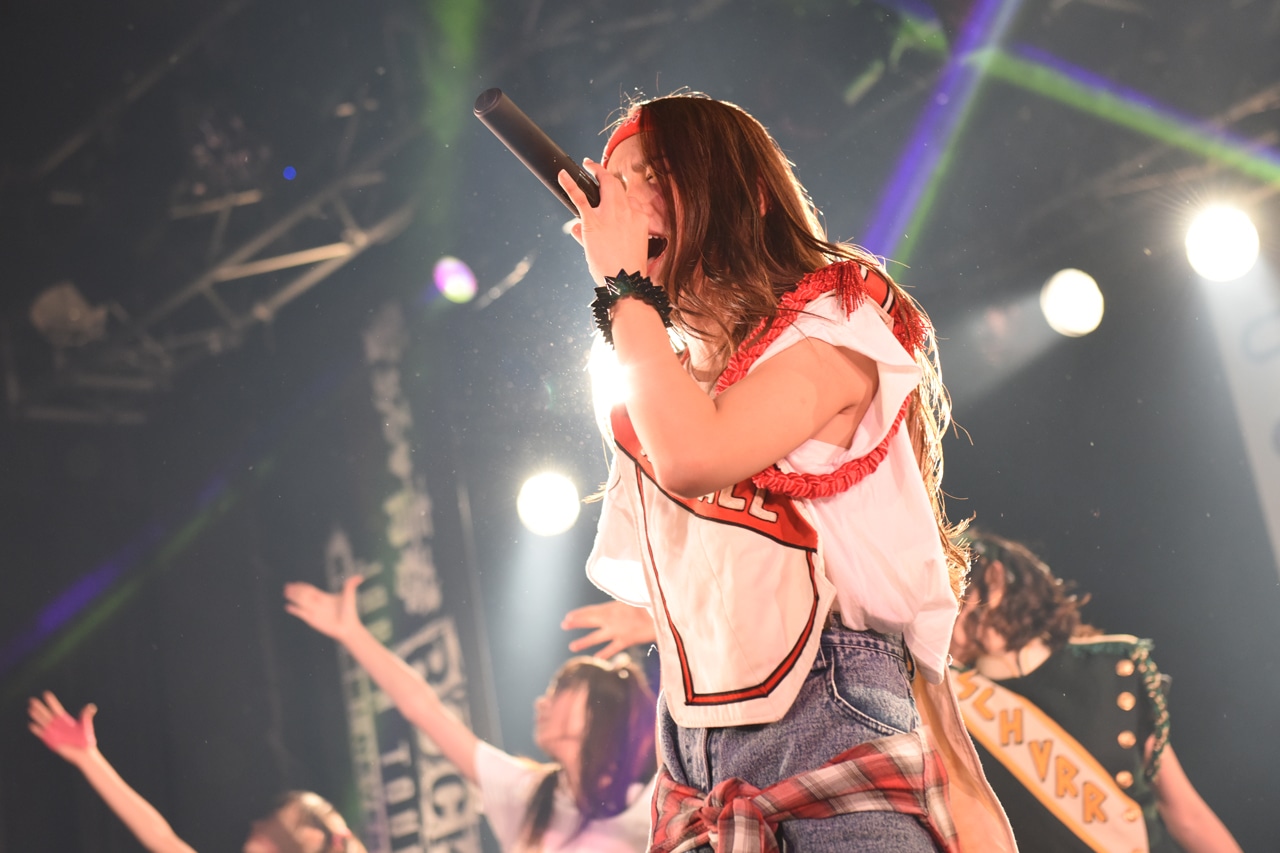 「PiiiiiiiN“愛ある青春ROCK NIGHT!”JAPAN TOUR 2015」ファイナル公演の様子。