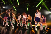 「PiiiiiiiN“愛ある青春ROCK NIGHT!”JAPAN TOUR 2015」ファイナル公演の様子。