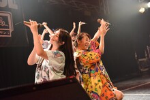 lyrical schoolによるライブの様子。